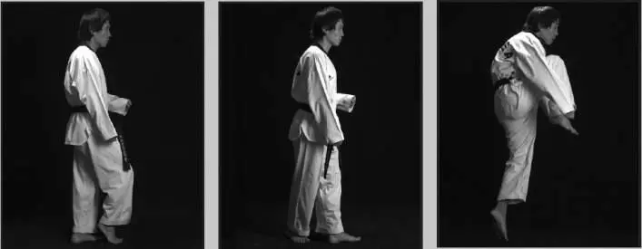 7412 Высокое поднимание бедра правой ноги при движении вперед в быстром - фото 198