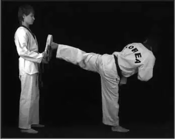 74257 Отработка комбинации финт дальней со скользящим шагом задний - фото 315