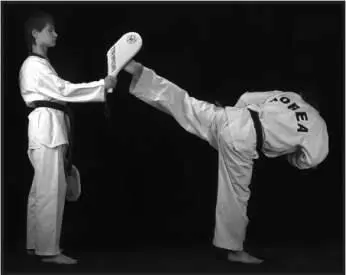 74285 Отработка комбинации финт дальней со скольжением вперед обратный - фото 360