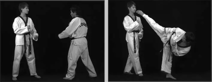 742114 Отработка обратного кругового удара в паре с партнером без - фото 405