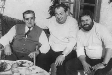 С Семеном Клебановым в центре 1970 г С Эдвардом Кеннеди США 1970е гг - фото 27
