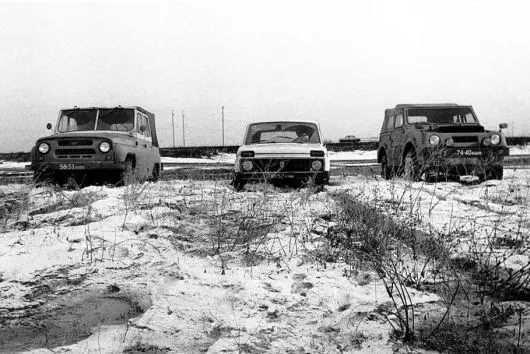 Март 1977 года Сравнительные испытания на проходимость по глубокому до 40 см - фото 129
