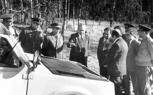 По результатам эксперимента принято совместное решение делать машину поменьше - фото 148