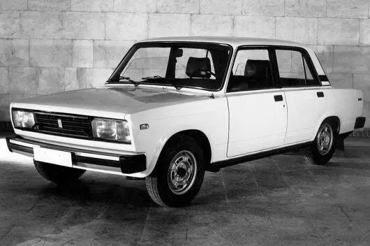 Два направления модернизации Волжский автозавод из ВАЗ2101 сделал ВАЗ2105 - фото 295