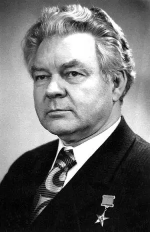 А Федосеев А Хайнов конструктор В марте 1974 г я работал в УГЭ ВАЗа - фото 509