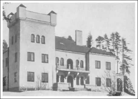 Пульхёгда построенная в 1902 г по чертежам архитектора Ялмара Вельхавена - фото 97