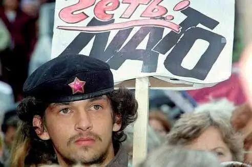 Феодосия 20 мая Участник митинга против выгрузки военной техники НАТО - фото 12