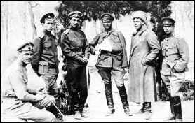 Группа русских офицеров ударного отряда 1916 Человечество идет к концу цикла - фото 111