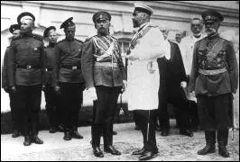 Столыпин знакомится с хуторским хозяйством недалеко от Москвы 1910 г Ну а - фото 119