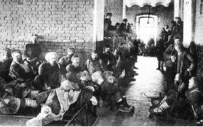 Ночлежка в России 1900е годы Вовторых сами промышленники и помещики были - фото 120