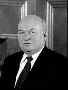 Юрий Лужков мэр Москвы Для многих в настоящую минуту именно провинция - фото 167