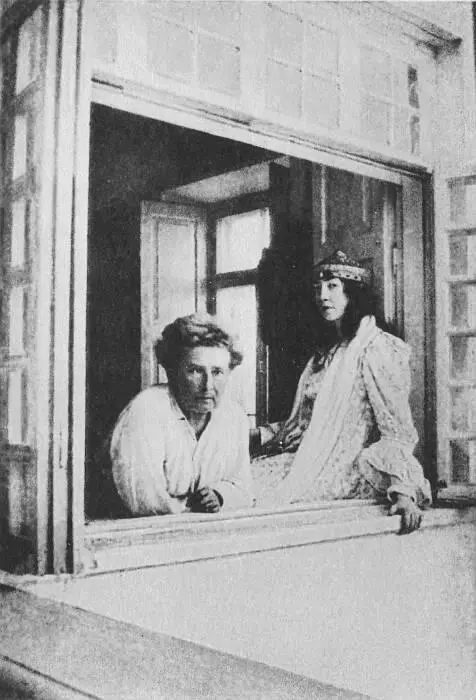 Е О Волошина и М В Сабашникова Коктебель 1906 г Н А Маркс со своей - фото 39