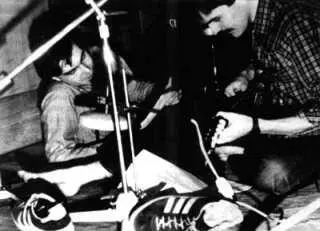 Группа Театр Алексей Шипенко слева и Андрей Пастернак 1985 г - фото 230