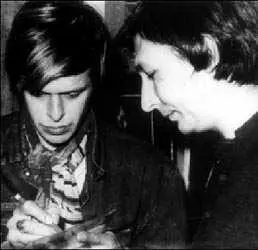 Александр Агеев справа и Борис Гребенщиков ленинградский рокклуб 1983 год - фото 81