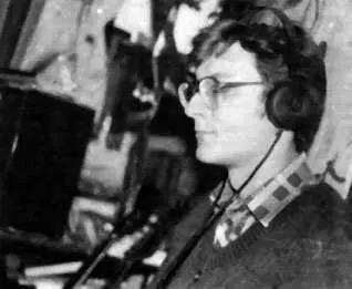 Кузя Уо в студии ГрОб Records прослушивание композиции Гавнапирога По - фото 381