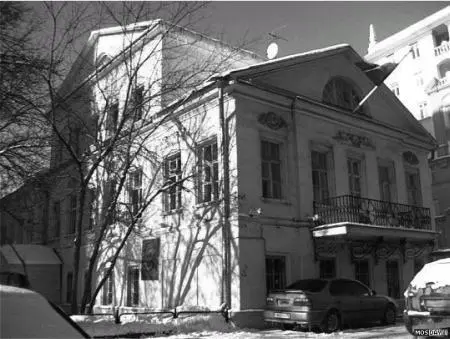 Новинский бульвар дом 17 А ведь грибоедовский дом никто не обошел - фото 44