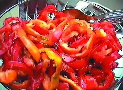 Салат из перца Консервирование грибов Сортировка ягод - фото 16