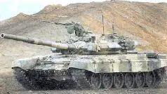 Ракетнопушечный танк Т90С Хорошо видны элементы противорадиационного надбоя - фото 34