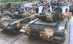 Модернизированный Т72М1 справа и Т72С Электромагнитная противоминная - фото 65