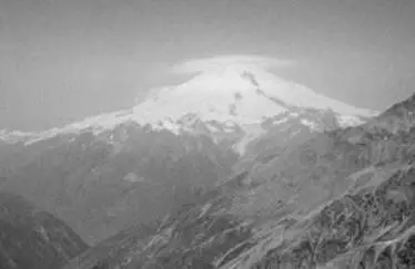 Рис31 Гора Эльбрус И в наши дни можно найти доказательства новой гипотезы - фото 34