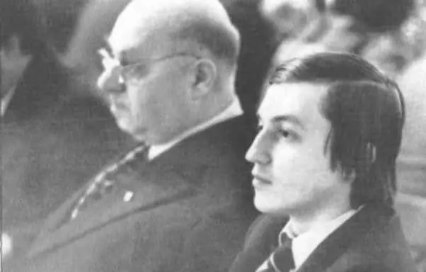 Звездным часом Виктора Батуринского стал матч Карпова со злодеем Корчным в - фото 67
