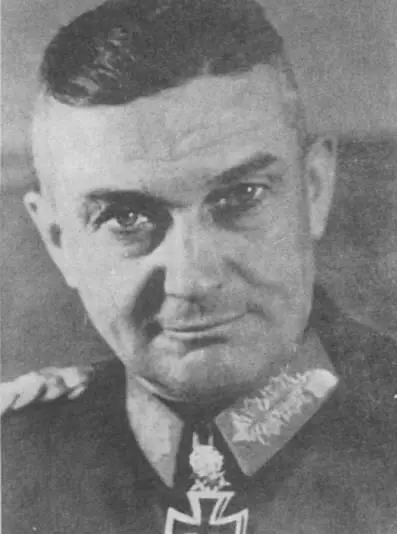 Генералполковник Вальтер Модель с 1611942 года главнокомандующий 9й - фото 24