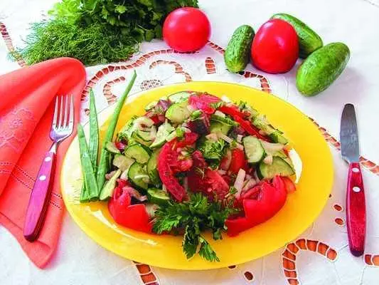 Продукты На 1 порцию 80 г филе сельди 12 небольших помидора 1 свежий - фото 157
