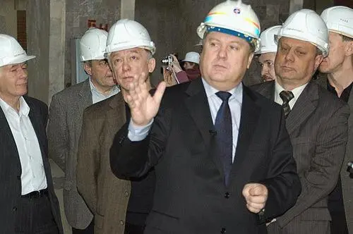 Экскурсию проводил лично директор Загорской ГАЭС Владимир Иванович Магрук - фото 89