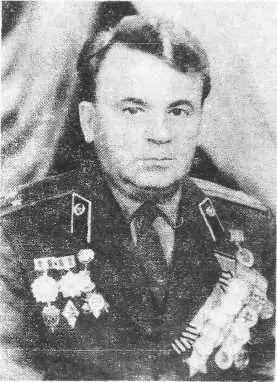 Во время одной из наших встреч Александр Васильевич Ипатов показал мне старую - фото 5