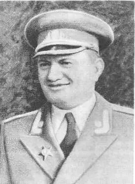 В осенний день 1944 года поезд Киев Черновцы приближался к конечной станции - фото 16