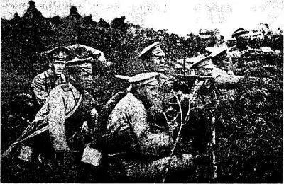 Расчет пулемета Максим обр 1910 г на треножном станке Виккерс на позиции - фото 63