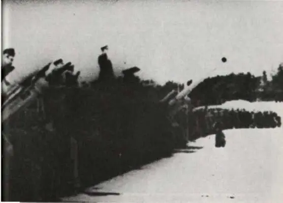 Мюнсинген 10го февраля 1945 г 1я дивизия в строю - фото 22