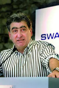О том сколько денег было вложено в создание Swatch Group мы никогда не - фото 46