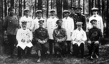 Николай II в Ставке Верховного главнокомандующего Умный и ироничный - фото 67