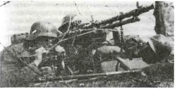 Станковый пулемет MG34 на лафете Я обучался стрельбе из этого оружия с ним - фото 10