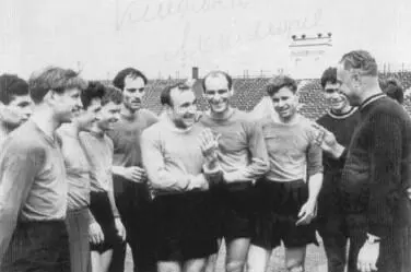 1959 г Кишинев Старший тренер московского Локомотива Е И Елисеев - фото 4