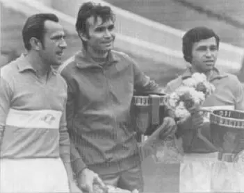 1969 г Проводы в Лужниках А Крутиков В Маслаченко Г Хусаинов Проводили - фото 7