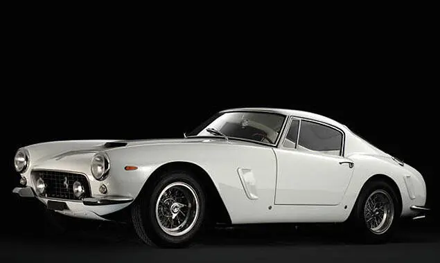 В 2004 году журнал Sports Car International поставил Ferrari 250 GT SWB - фото 3