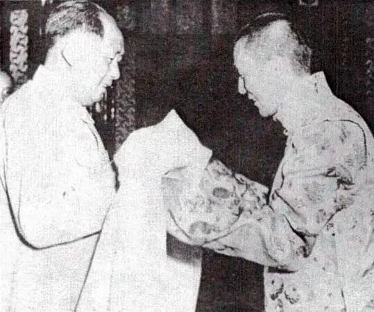 Во время встречи с Мао Цзедуном в Пекине 1954 год Маршрут из Лхасы в - фото 8