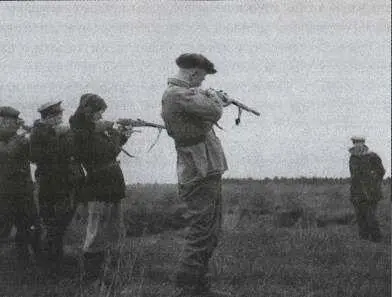 Казнь сотрудника полиции партизанами Ленинградская область Военнополевые - фото 58