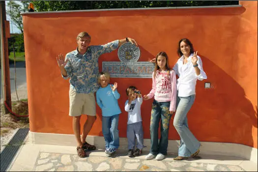 И я и дети любим нашу Villa Le Palme в ФортедейМарми Рина относится к ней - фото 100