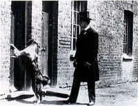 В 1907 году Дейвиду Уорку Гриффиту предложили сняться в картине Эдвина Портера - фото 15