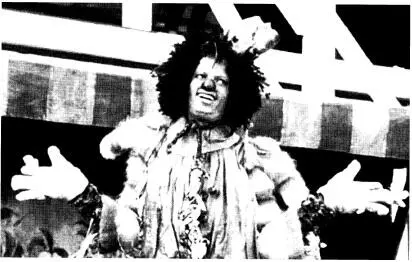 В октябре 1978 года Майкл в роли Страшилы в фильме The Wiz Может быть я - фото 19