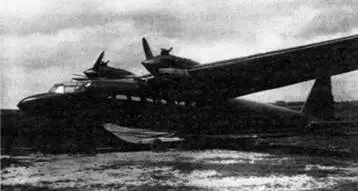 Мотопланер МП в ходе испытаний летом 1943 г Пилотская кабина мотопланера МП - фото 235