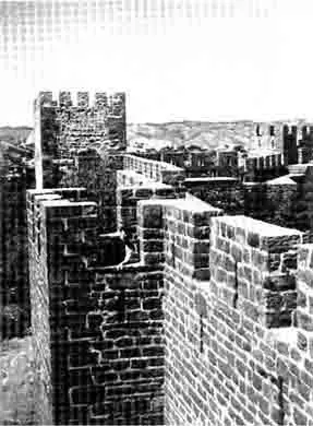 Замок над Сильвой в южной Португалии часто реконструировался но остался в - фото 54