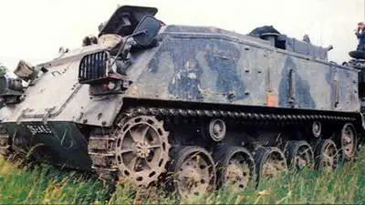 Гусеничная ходовая часть БТР FV432 имеет торсионную подвеску и по каждому борту - фото 166