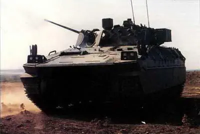 БМП Дардо может быть вооружена двумя однотрубными пусковыми установками - фото 388