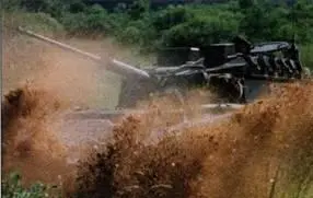 Справа Основным вооружением БМП ASCOD является 30мм стабилизированная в двух - фото 393