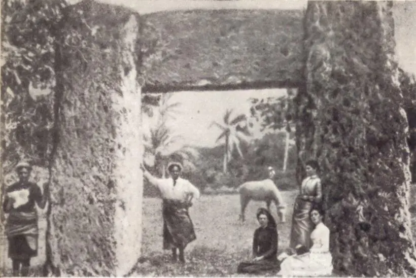 Остров Пасхи 7 января 1872 года около 5 часов дня обитатели острова - фото 17
