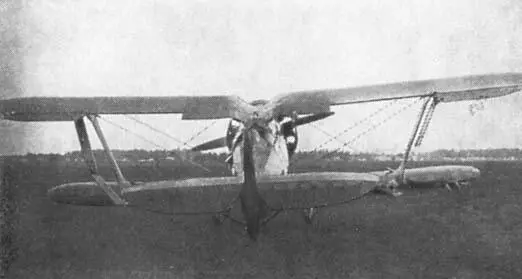 Истребитель И15 с оторвавшимися элеронами Летом 1934 года при государственных - фото 19